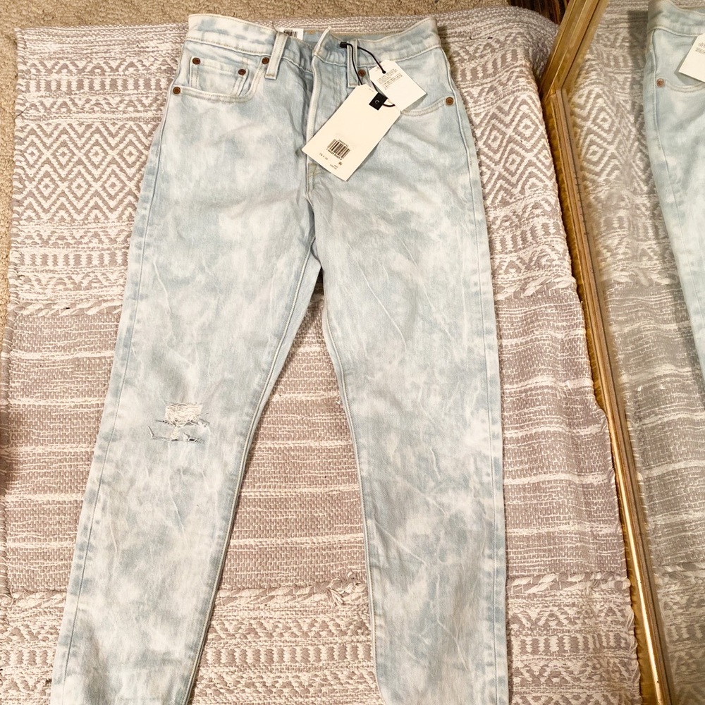 BRAND NEW LEVIS 501 HIGH RISE SKINNY JEANS
